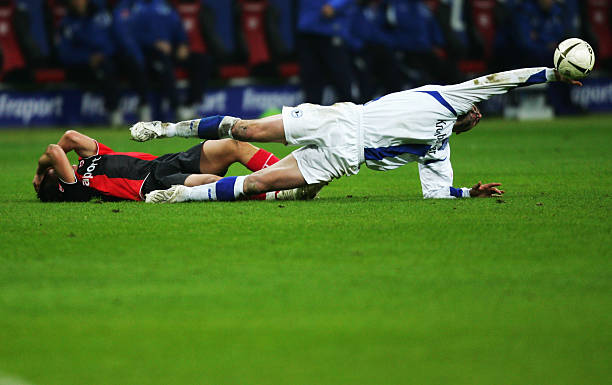 瓦妮莎还是 瓦妮莎还是