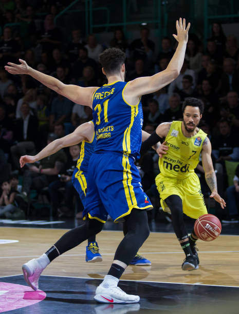 基斯逆转淘 基斯逆转淘