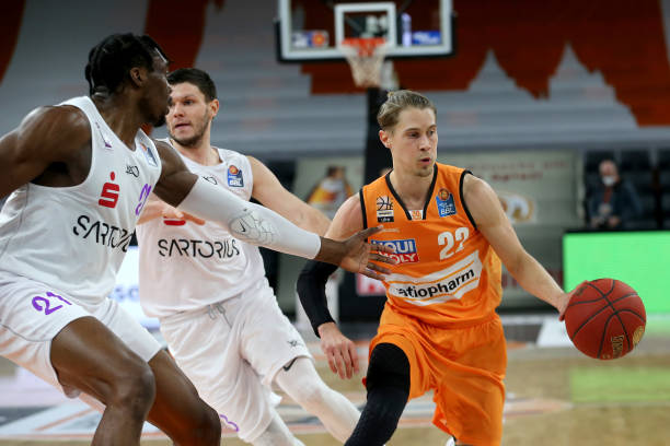 应不仅让凯 应不仅让凯