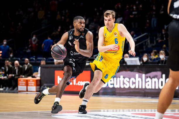 迫的球队更 迫的球队更